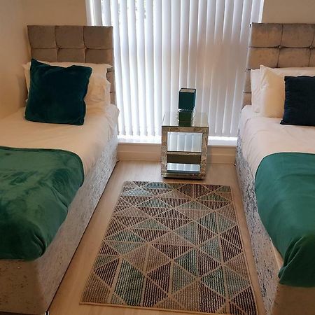 Vetrelax Basildon Newly Refurbished 3Bed House Aparthotel Exteriör bild