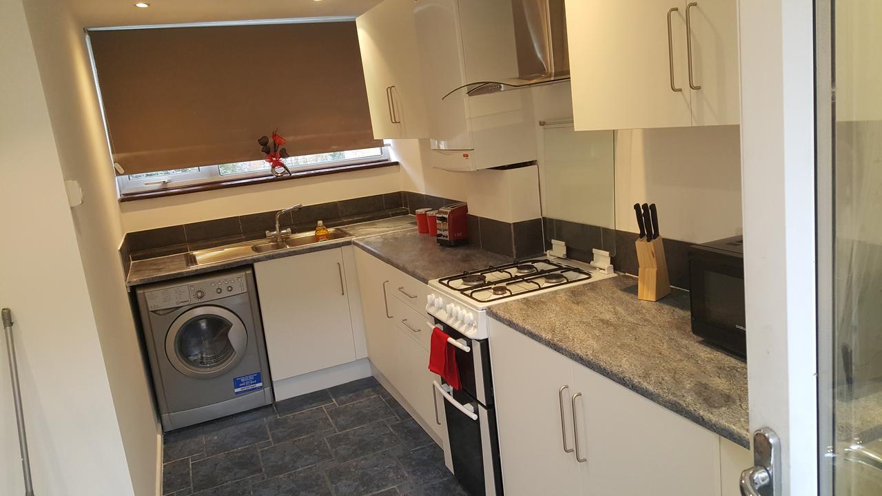 Vetrelax Basildon Newly Refurbished 3Bed House Aparthotel Exteriör bild