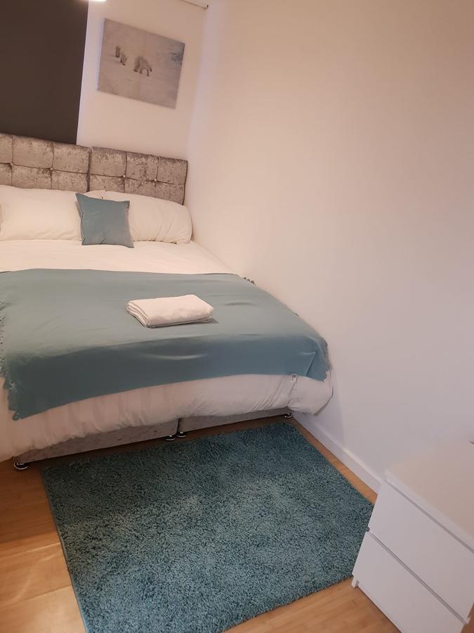 Vetrelax Basildon Newly Refurbished 3Bed House Aparthotel Exteriör bild